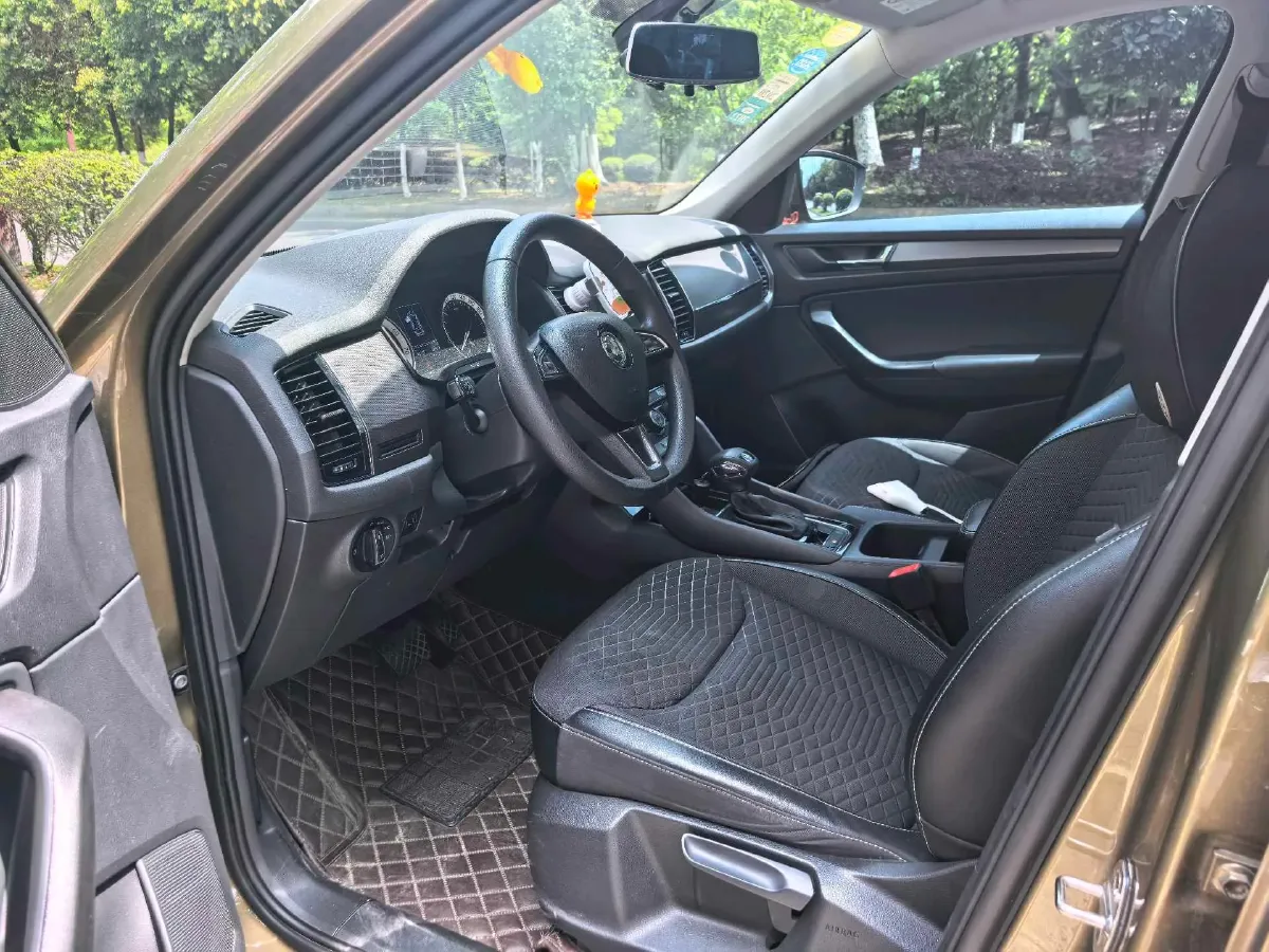 2017 Skoda Kodiak 1.8T 180HP L4 7DCT,autocango,china used car exporter,china ev exporter,chinese used car exporter,chinese used ev exporter