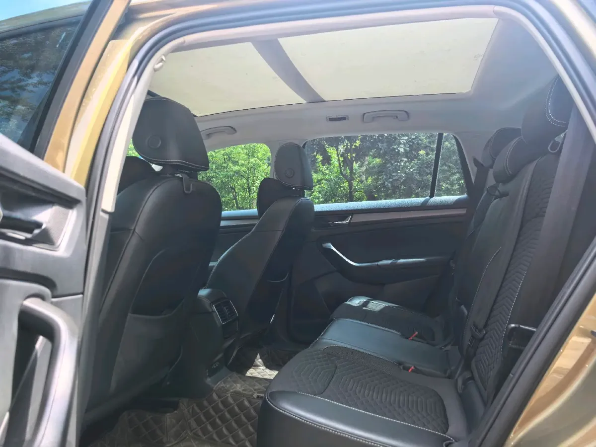 2017 Skoda Kodiak 1.8T 180HP L4 7DCT,autocango,china used car exporter,china ev exporter,chinese used car exporter,chinese used ev exporter