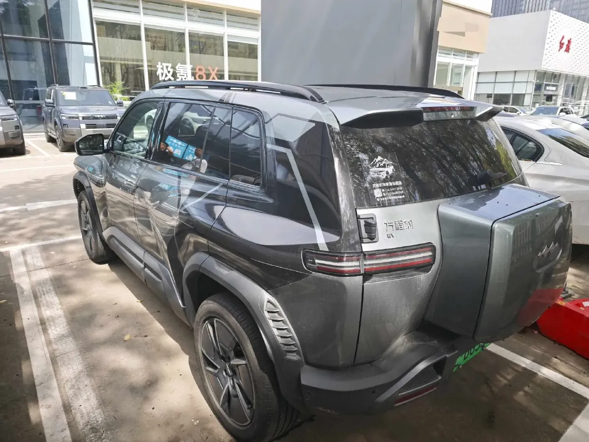 2025 FangChengBao Tai 3 BEV,autocango,china used car exporter,china ev exporter,chinese used car exporter,chinese used ev exporter