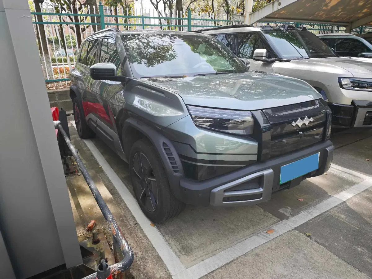 2025 FangChengBao Tai 3 BEV,autocango,china used car exporter,china ev exporter,chinese used car exporter,chinese used ev exporter