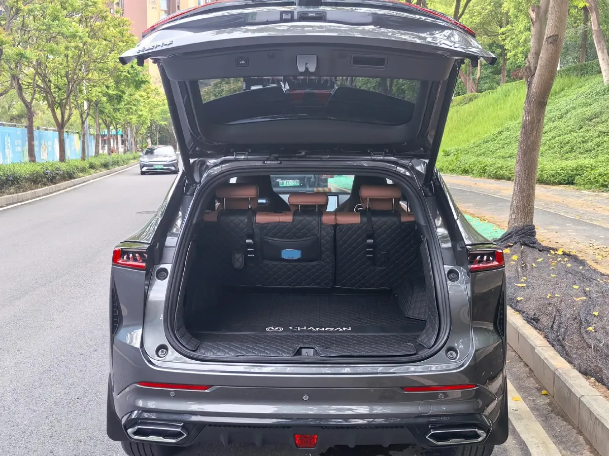 2024 ChangAn UNI-Z 1.5L 98HP L4 E-CVT PHEV 18.4KWH,autocango,china used car exporter,china ev exporter,chinese used car exporter,chinese used ev exporter