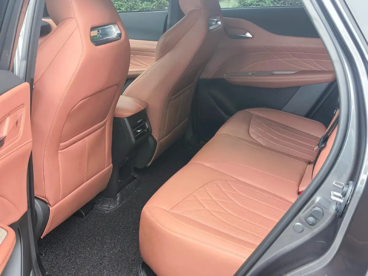 2024 ChangAn UNI-Z 1.5L 98HP L4 E-CVT PHEV 18.4KWH,autocango,china used car exporter,china ev exporter,chinese used car exporter,chinese used ev exporter