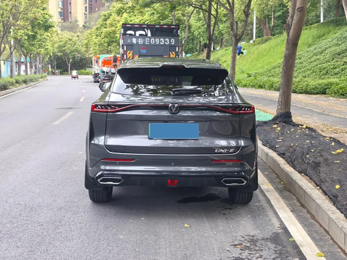2024 ChangAn UNI-Z 1.5L 98HP L4 E-CVT PHEV 18.4KWH,autocango,china used car exporter,china ev exporter,chinese used car exporter,chinese used ev exporter