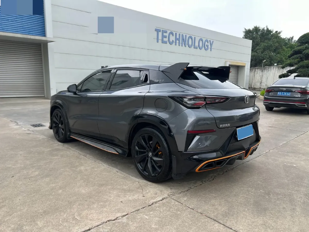2022 ChangAn UNI-T 1.5T 188HP L4 7DCT,autocango,china used car exporter,china ev exporter,chinese used car exporter,chinese used ev exporter