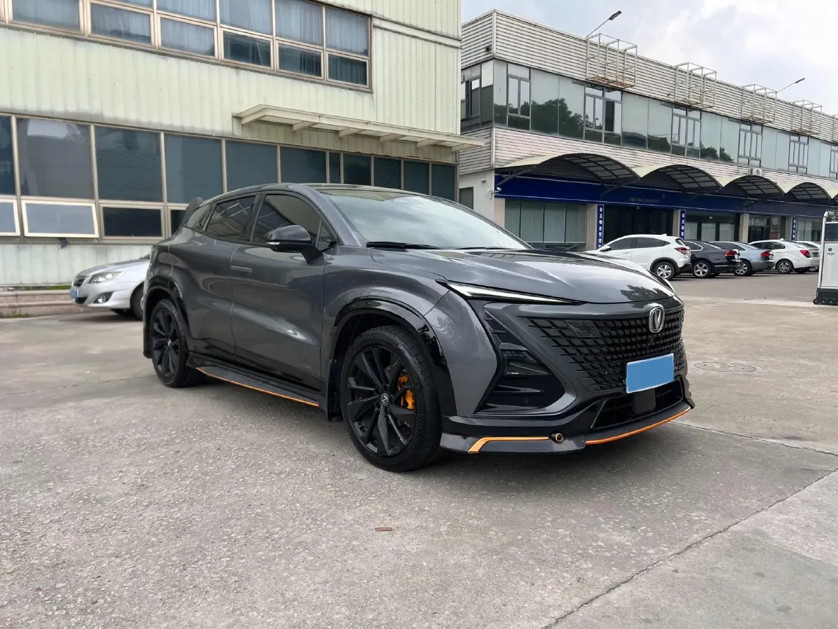 2022 ChangAn UNI-T 1.5T 188HP L4 7DCT,autocango,china used car exporter,china ev exporter,chinese used car exporter,chinese used ev exporter