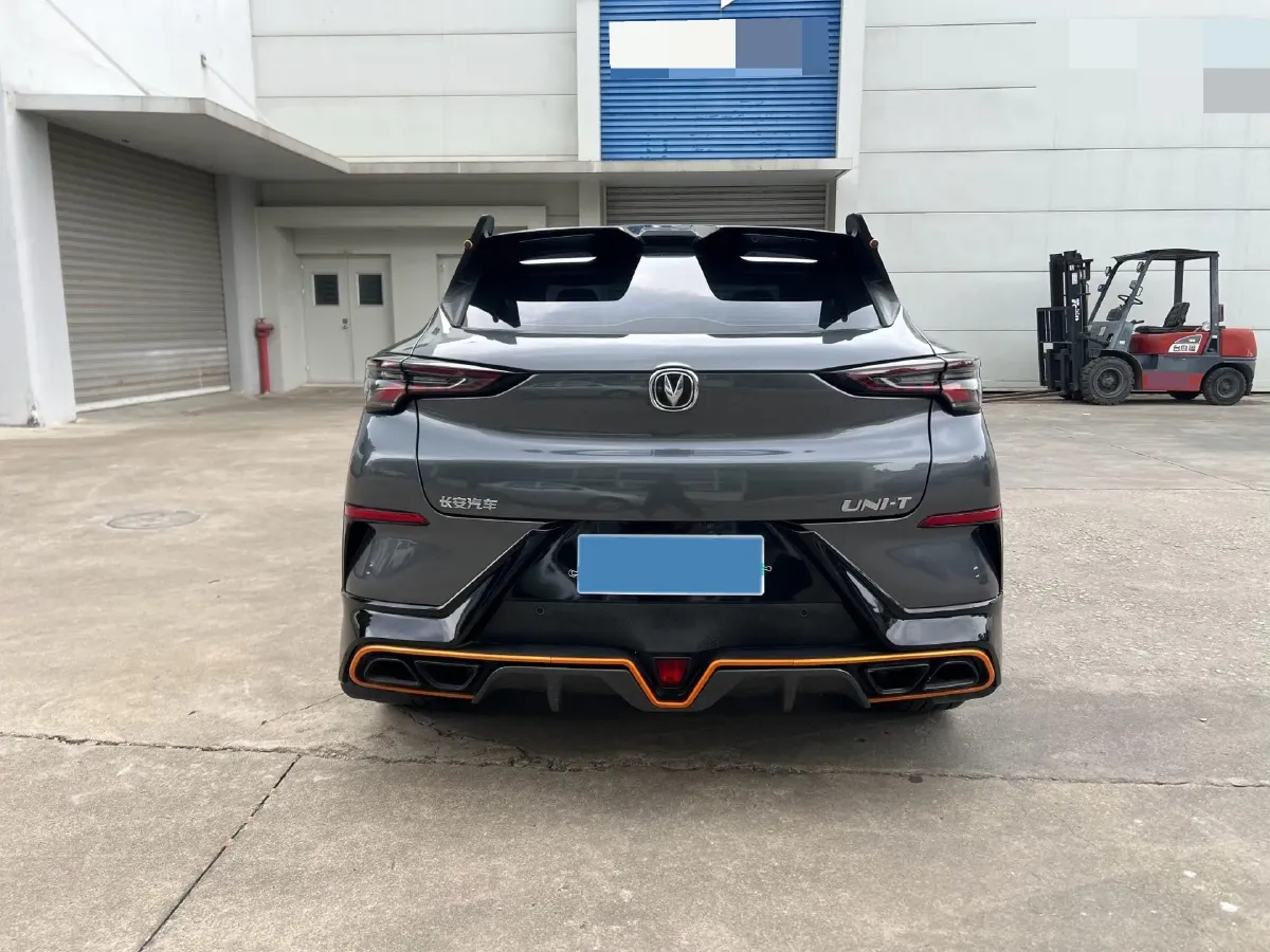 2022 ChangAn UNI-T 1.5T 188HP L4 7DCT,autocango,china used car exporter,china ev exporter,chinese used car exporter,chinese used ev exporter