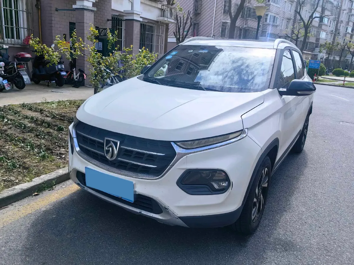2017 HaiMa S5 Young Edition 1.6L 122HP L4 5MT,autocango,china used car exporter,china ev exporter,chinese used car exporter,chinese used ev exporter