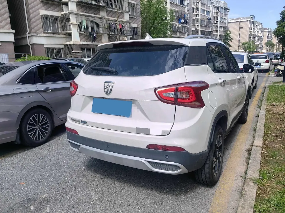 2017 HaiMa S5 Young Edition 1.6L 122HP L4 5MT,autocango,china used car exporter,china ev exporter,chinese used car exporter,chinese used ev exporter