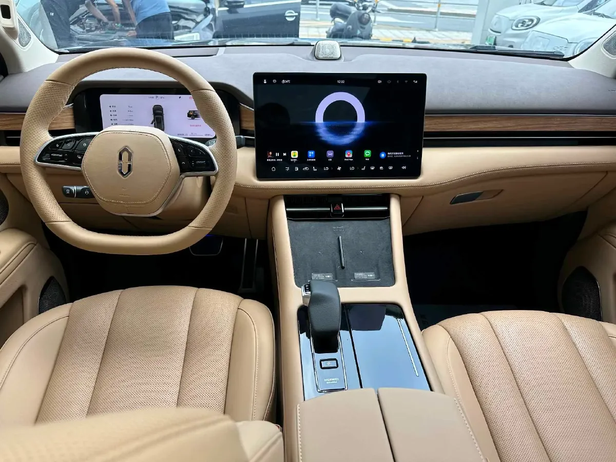 2024 AITO AITO M7 1.5T 152HP L4 REEV 40KWH,autocango,china used car exporter,china ev exporter,chinese used car exporter,chinese used ev exporter