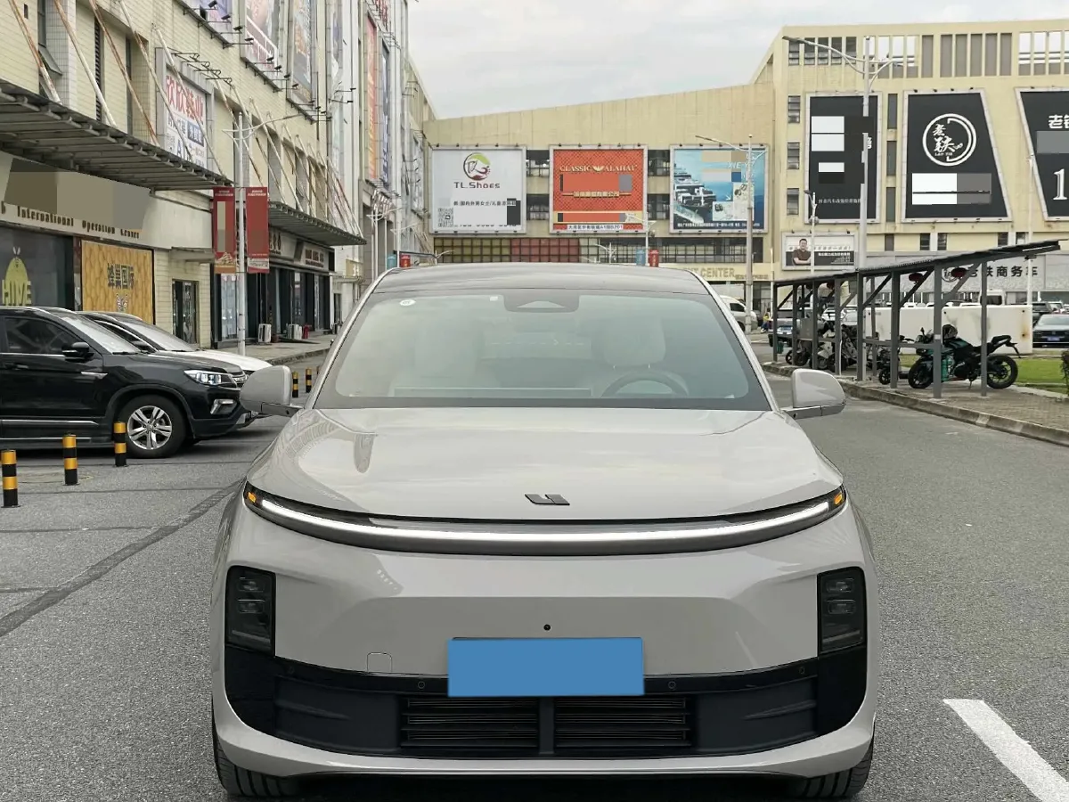 2024 Li L6 Range Extended 154HP L4 REEV 36.8KWH,autocango,china used car exporter,china ev exporter,chinese used car exporter,chinese used ev exporter