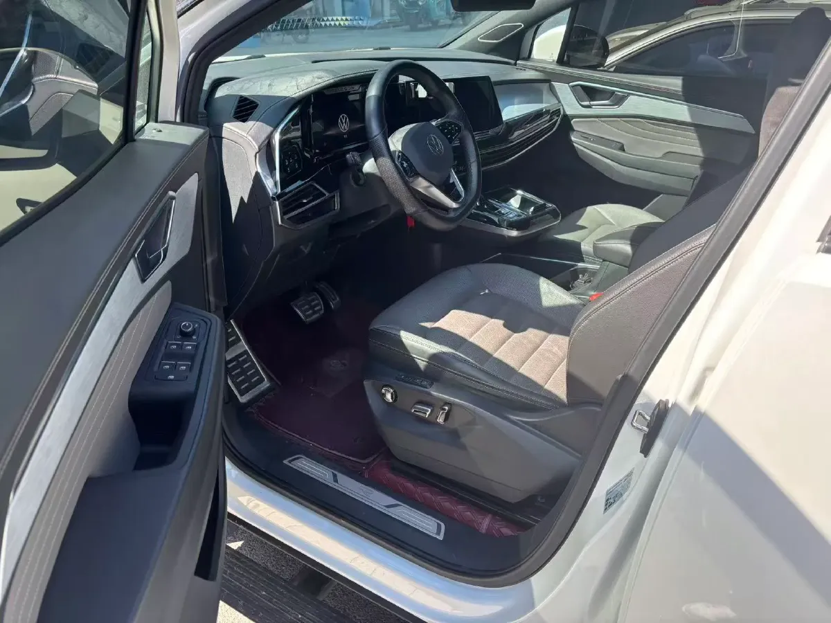 2021 Volkswagen Talagon 2.0T 220HP L4 7DCT,autocango,china used car exporter,china ev exporter,chinese used car exporter,chinese used ev exporter