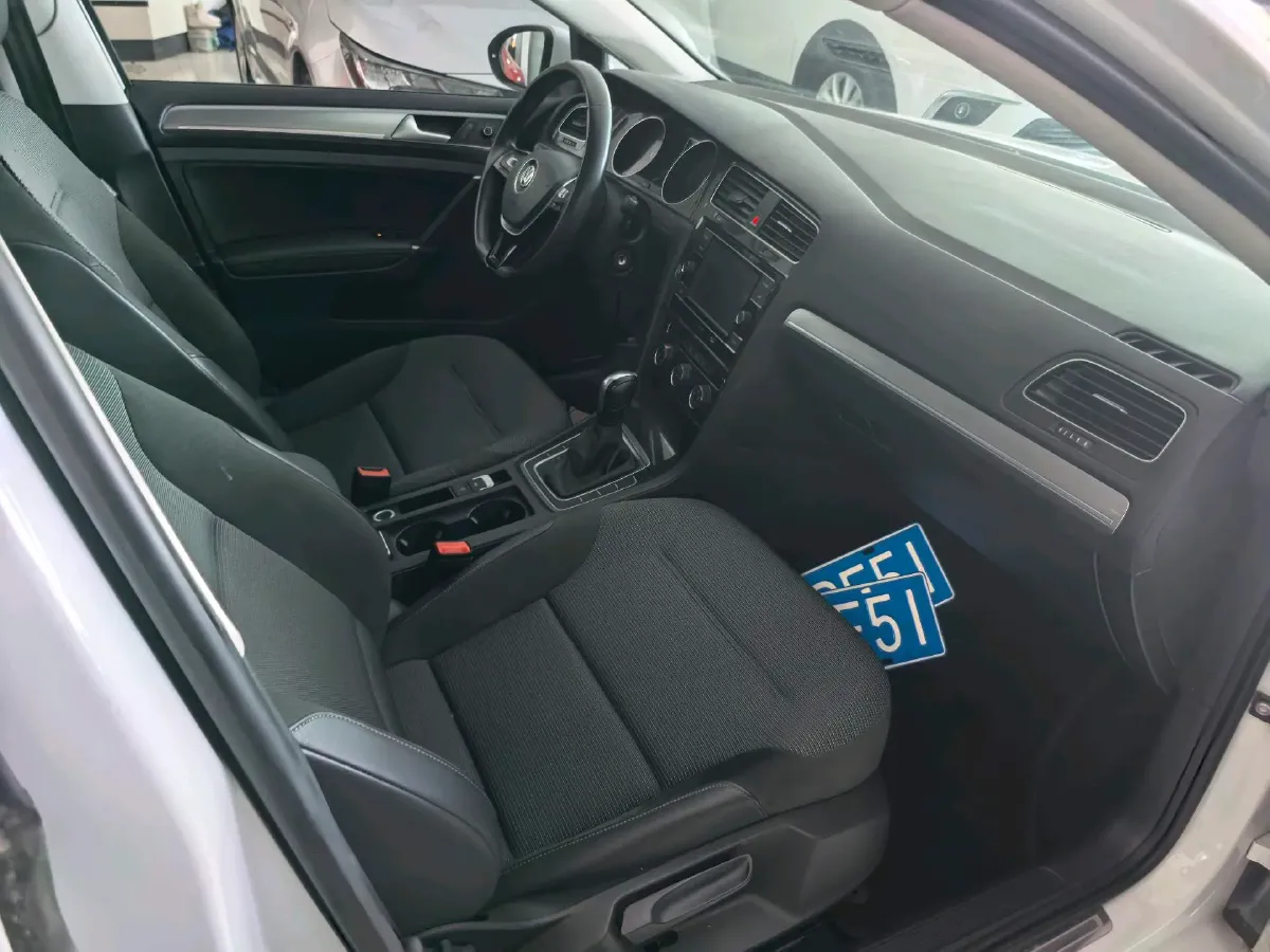 2018 Volkswagen Golf 1.6L 110HP L4 6AT,autocango,china used car exporter,china ev exporter,chinese used car exporter,chinese used ev exporter