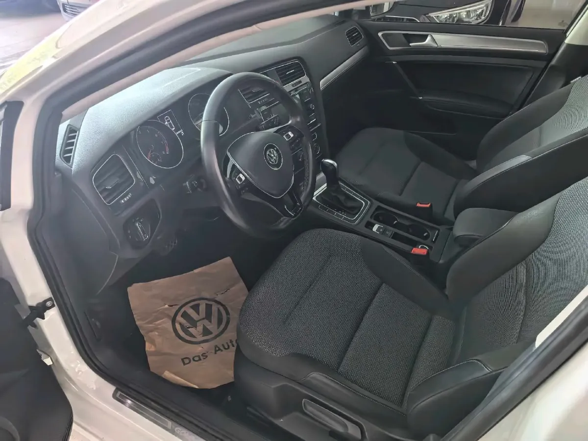 2018 Volkswagen Golf 1.6L 110HP L4 6AT,autocango,china used car exporter,china ev exporter,chinese used car exporter,chinese used ev exporter