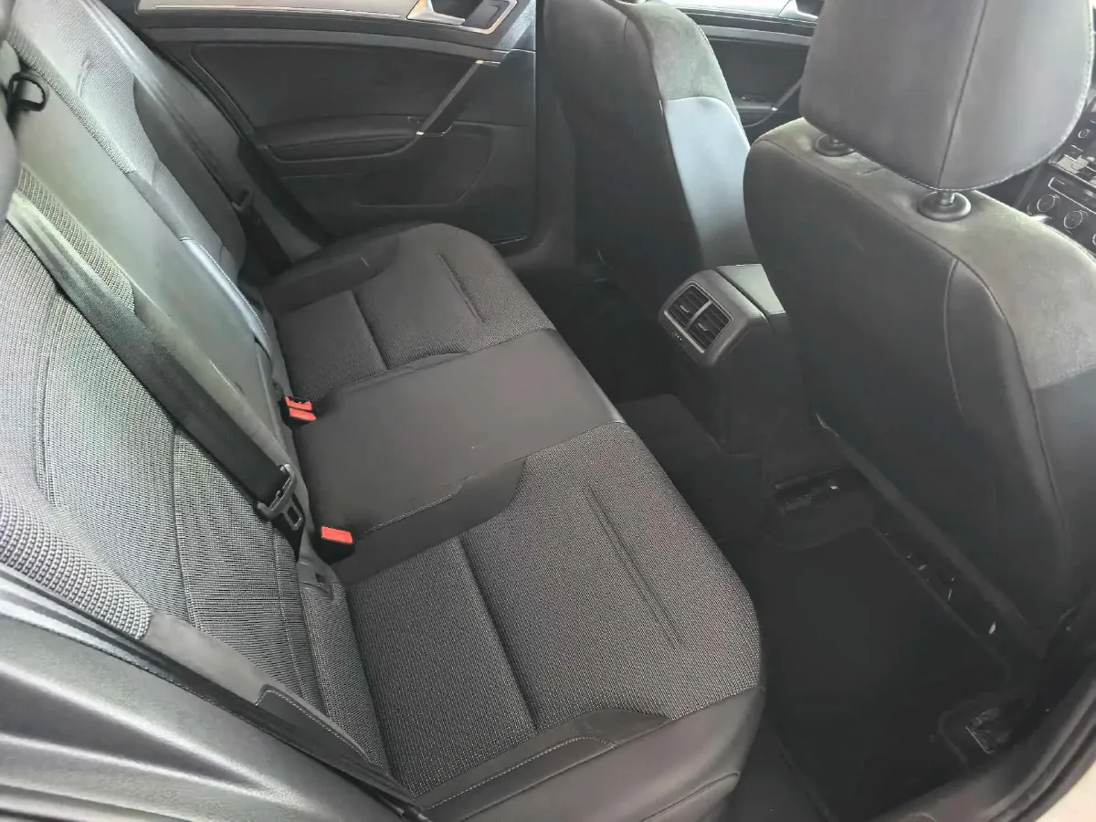 2018 Volkswagen Golf 1.6L 110HP L4 6AT,autocango,china used car exporter,china ev exporter,chinese used car exporter,chinese used ev exporter