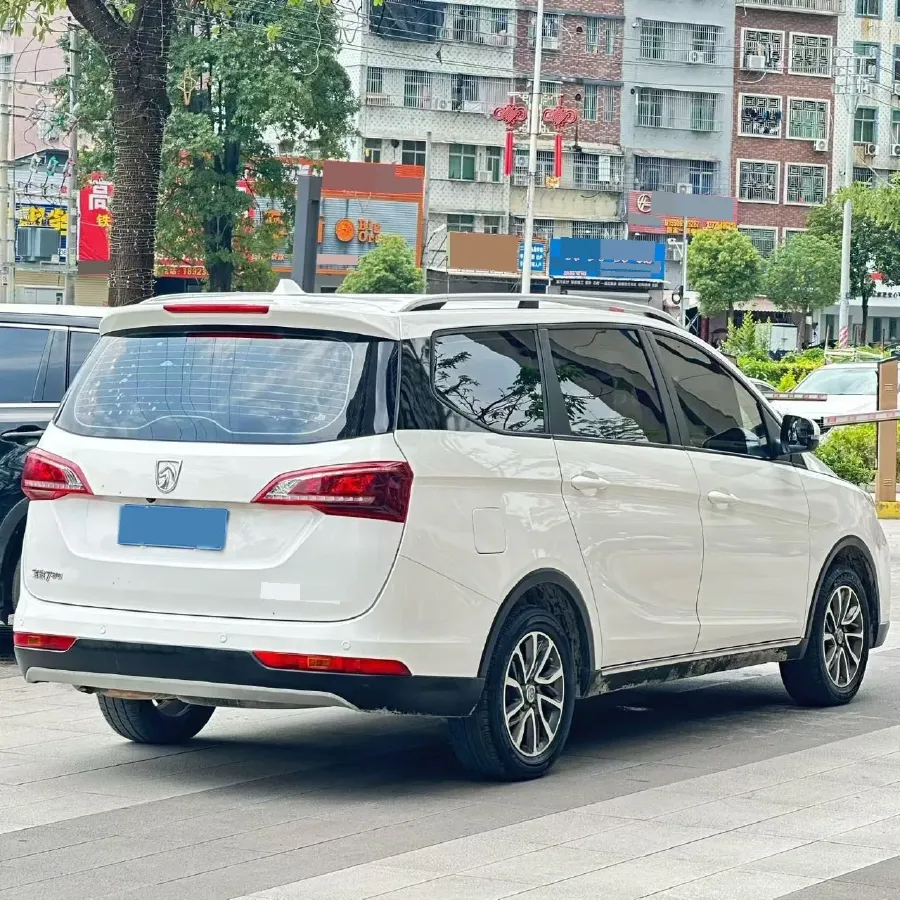 2019 BaoJun 730 1.5L 105HP L4 6MT,autocango,china used car exporter,china ev exporter,chinese used car exporter,chinese used ev exporter