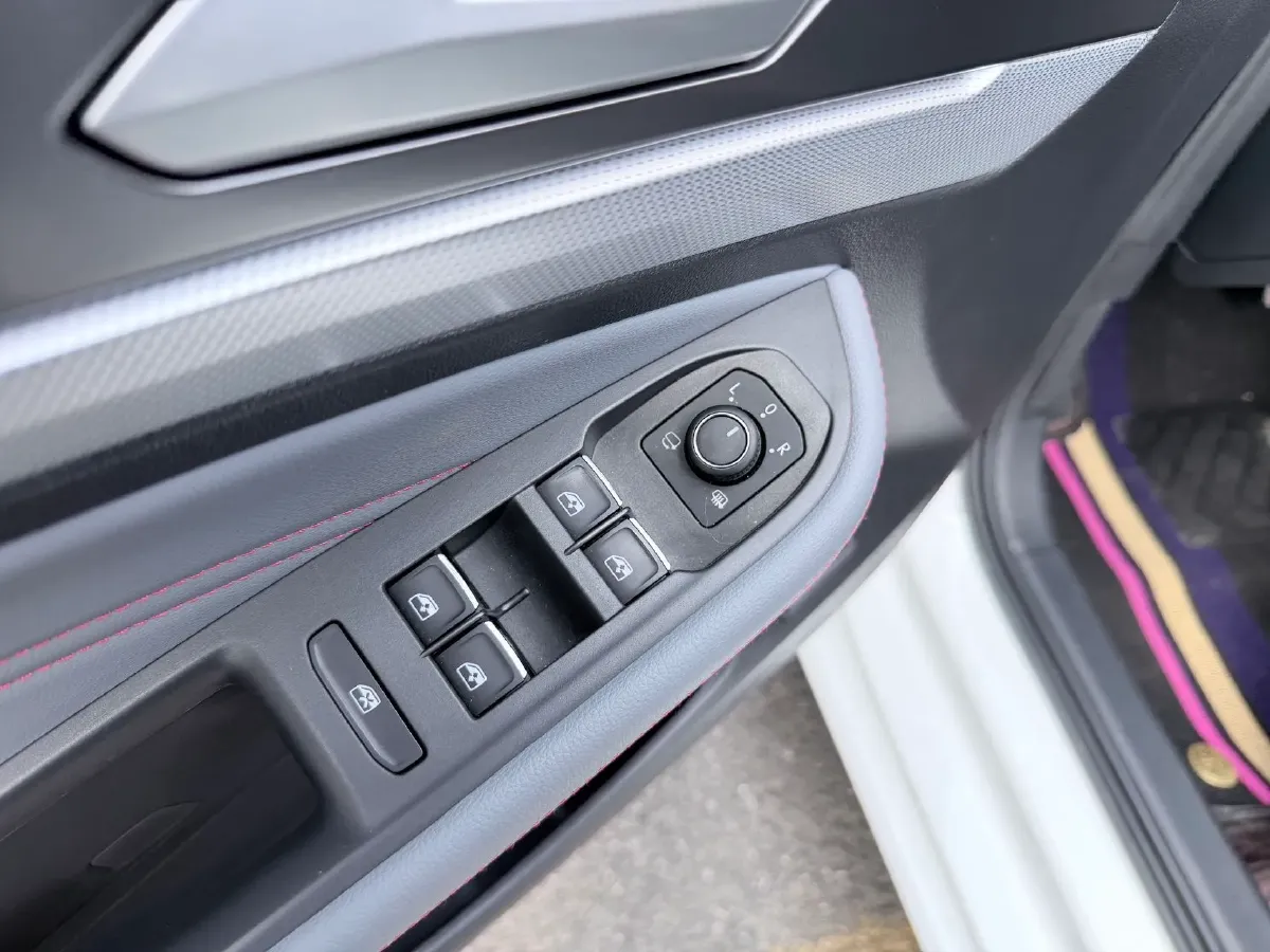 2023 Volkswagen Lamando 1.4T 150HP L4 7DCT,autocango,china used car exporter,china ev exporter,chinese used car exporter,chinese used ev exporter