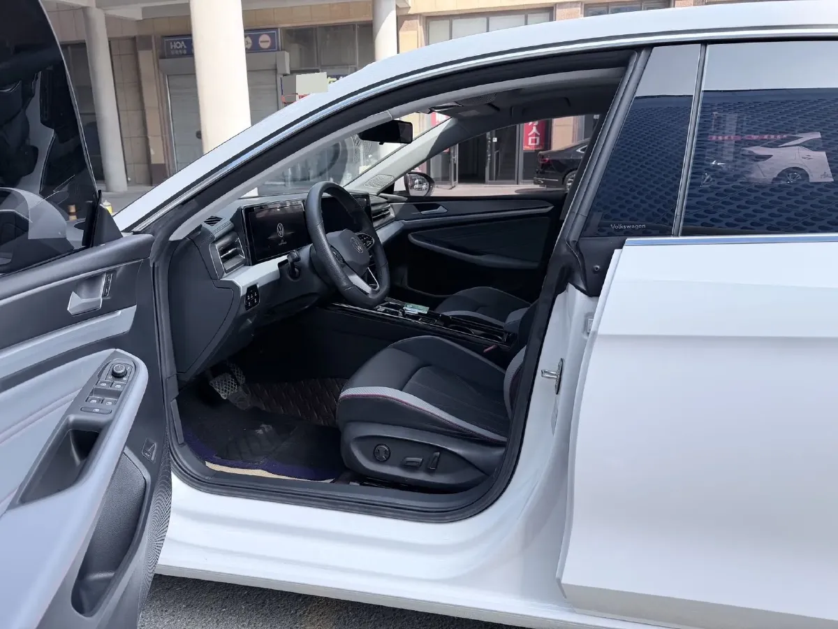 2023 Volkswagen Lamando 1.4T 150HP L4 7DCT,autocango,china used car exporter,china ev exporter,chinese used car exporter,chinese used ev exporter