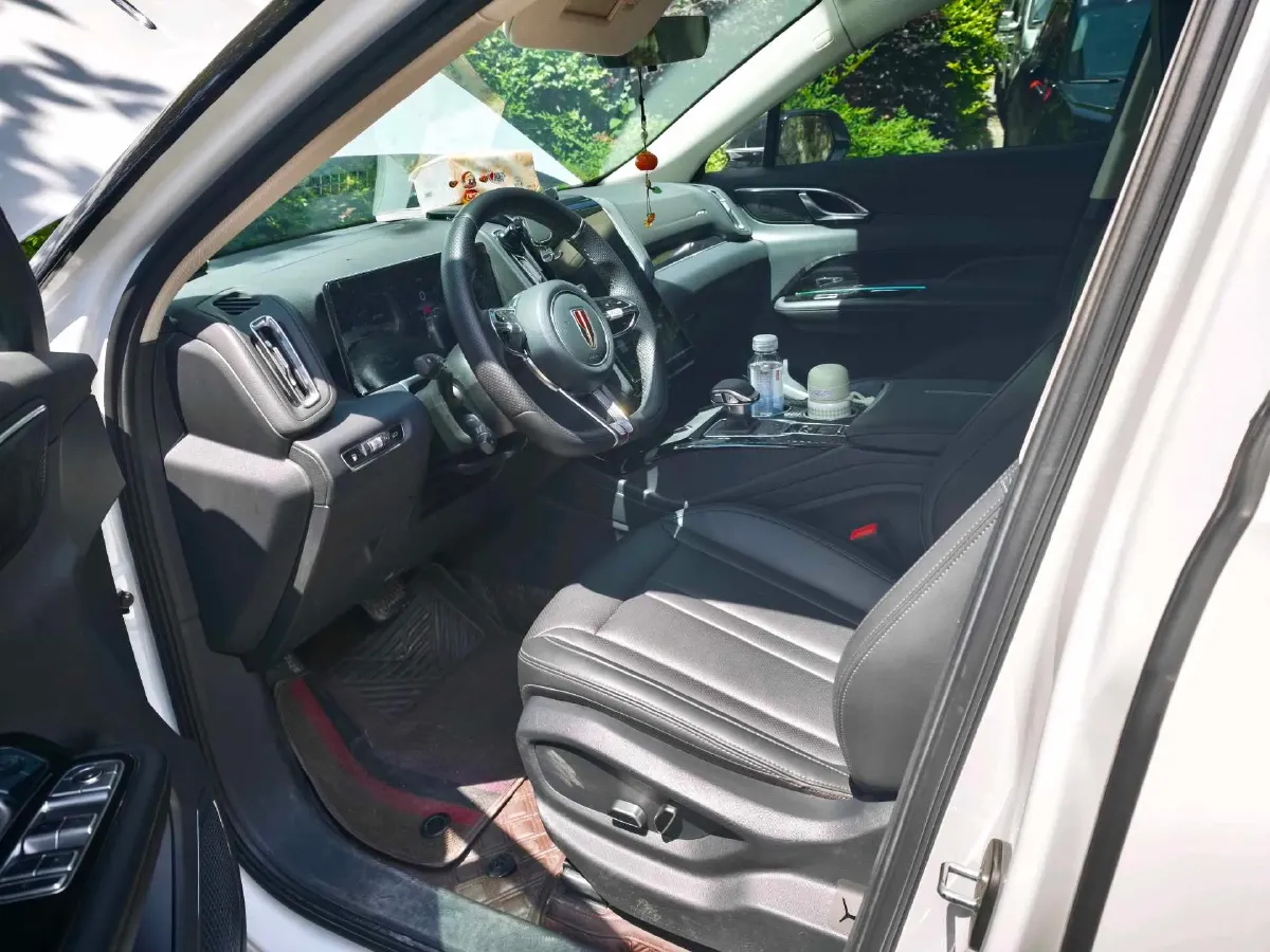 2024 HongQi HS3 1.5T 169HP L4 1DHT PHEV 18.4KWH,autocango,china used car exporter,china ev exporter,chinese used car exporter,chinese used ev exporter