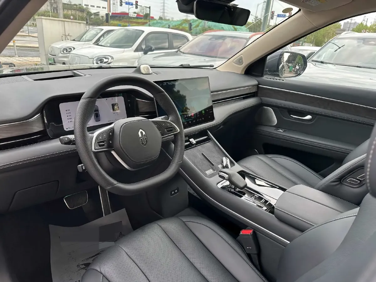 2024 AITO AITO M7 1.5T 152HP L4 REEV 40KWH,autocango,china used car exporter,china ev exporter,chinese used car exporter,chinese used ev exporter