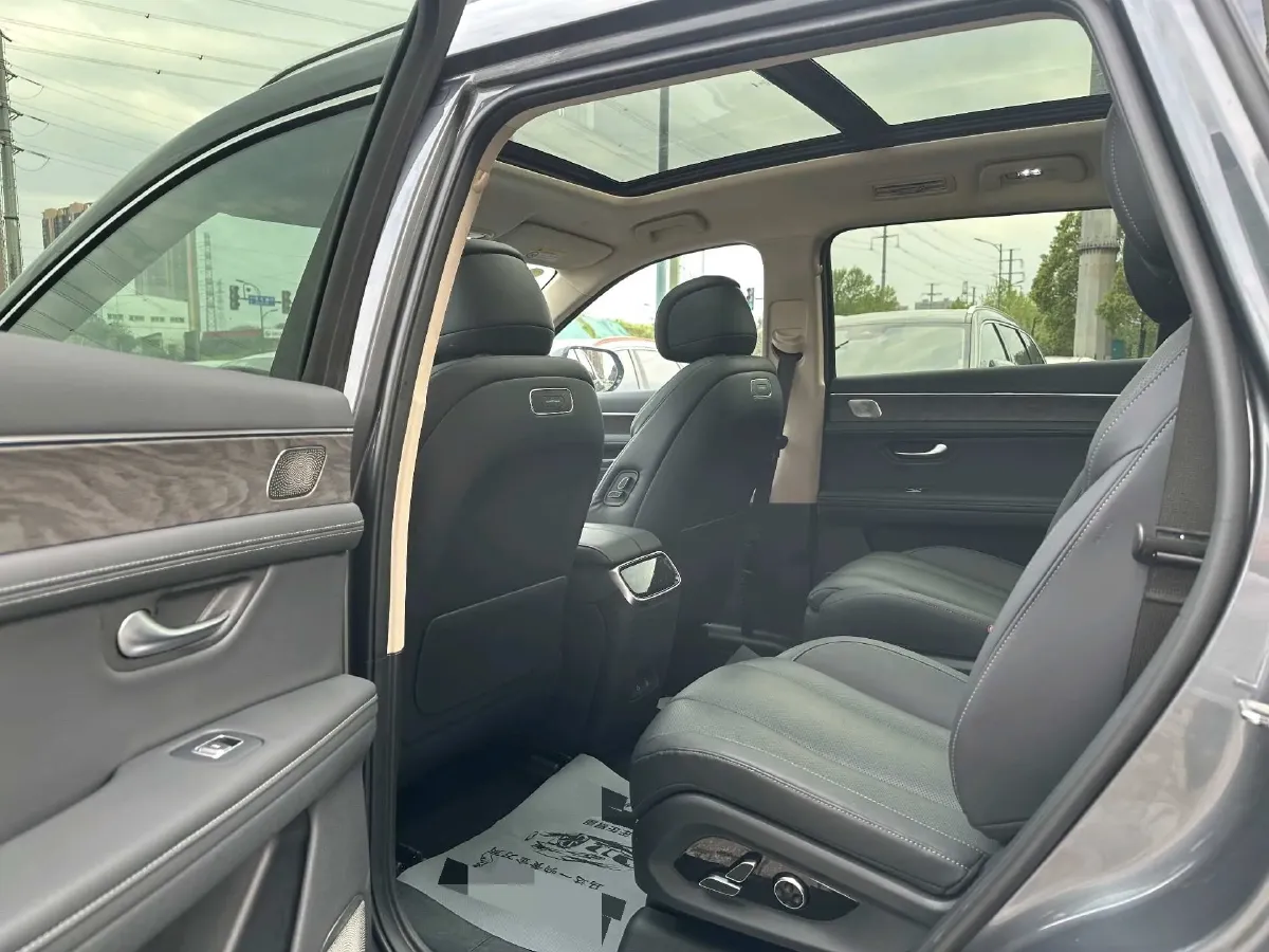 2024 AITO AITO M7 1.5T 152HP L4 REEV 40KWH,autocango,china used car exporter,china ev exporter,chinese used car exporter,chinese used ev exporter