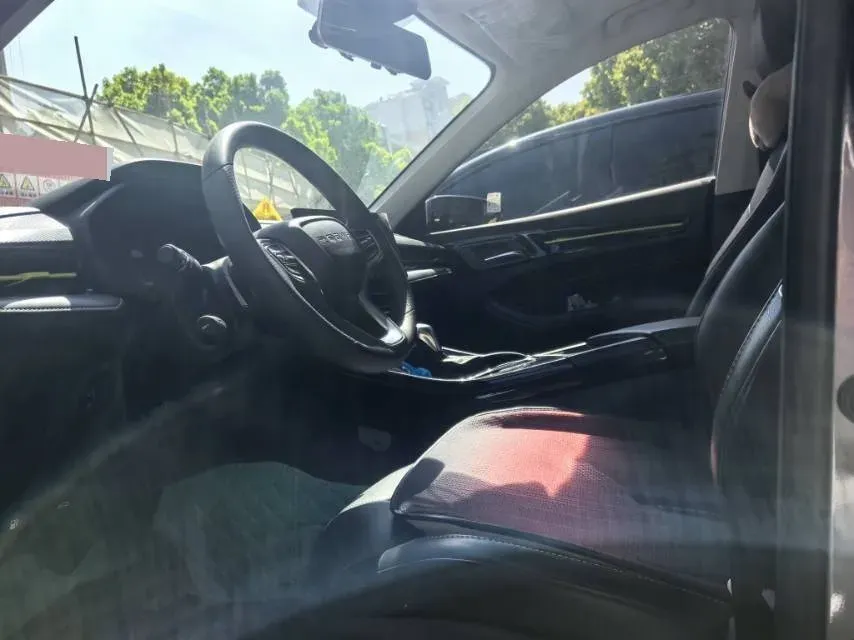 2021 Roewe i5 1.5L 120HP L4 CVT,autocango,china used car exporter,china ev exporter,chinese used car exporter,chinese used ev exporter