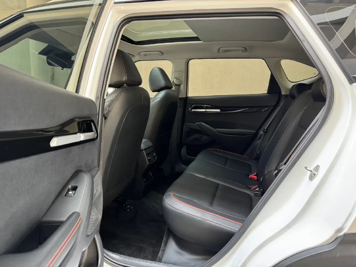 2023 Kia Seltos 1.5L 115HP L4 CVT,autocango,china used car exporter,china ev exporter,chinese used car exporter,chinese used ev exporter