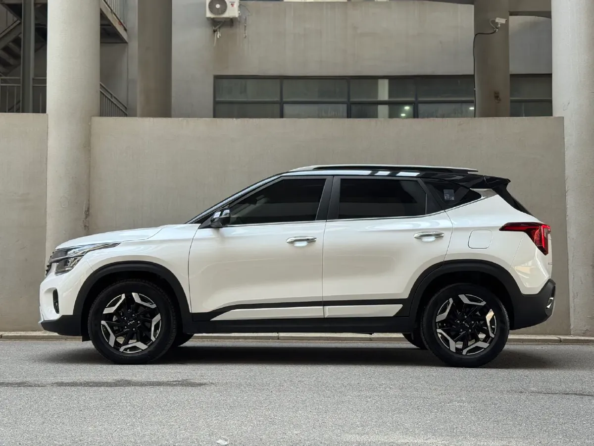 2023 Kia Seltos 1.5L 115HP L4 CVT,autocango,china used car exporter,china ev exporter,chinese used car exporter,chinese used ev exporter