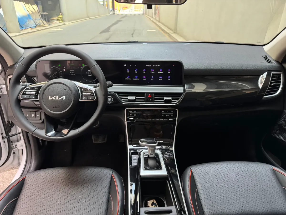 2023 Kia Seltos 1.5L 115HP L4 CVT,autocango,china used car exporter,china ev exporter,chinese used car exporter,chinese used ev exporter