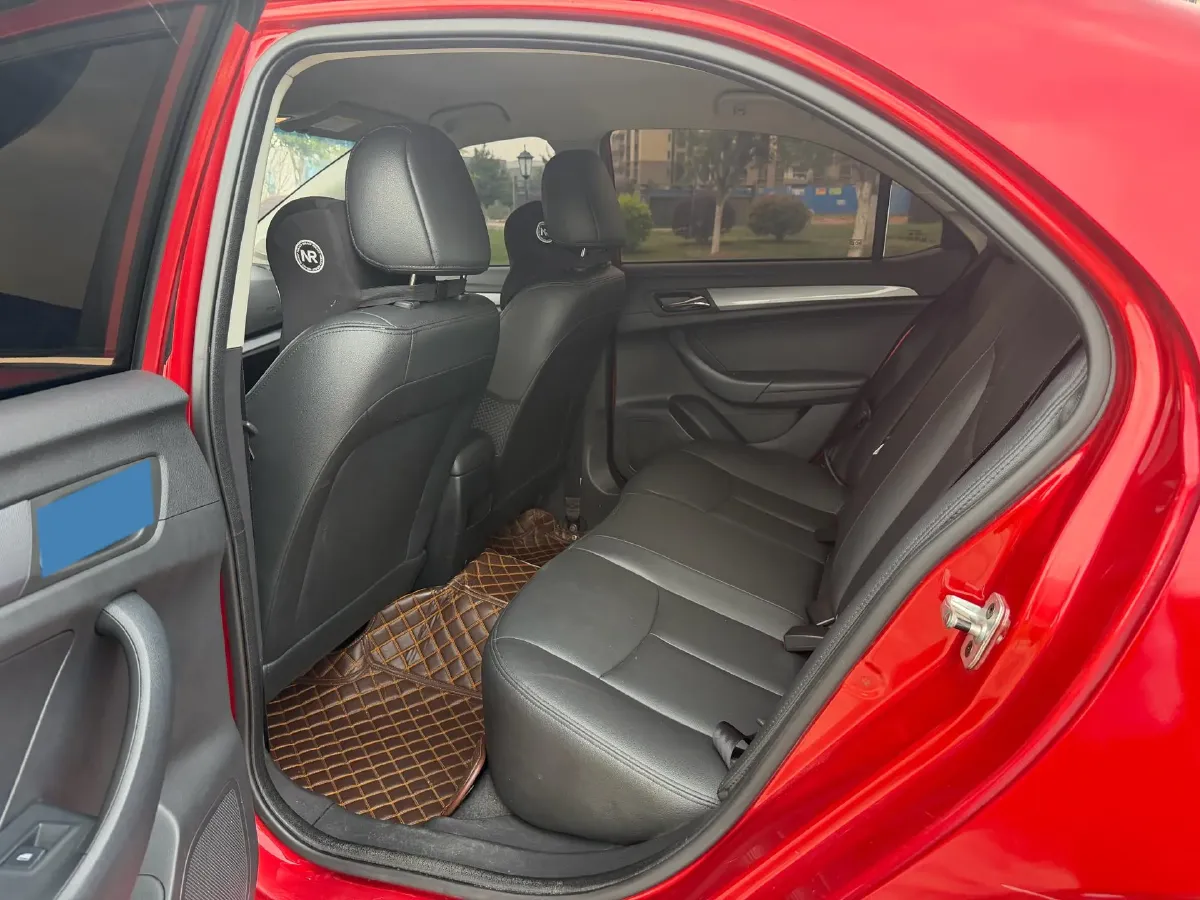 2018 Roewe 360 1.5L 116HP L4 5MT,autocango,china used car exporter,china ev exporter,chinese used car exporter,chinese used ev exporter