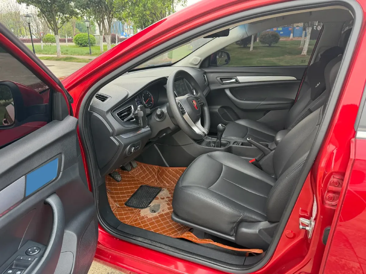 2018 Roewe 360 1.5L 116HP L4 5MT,autocango,china used car exporter,china ev exporter,chinese used car exporter,chinese used ev exporter