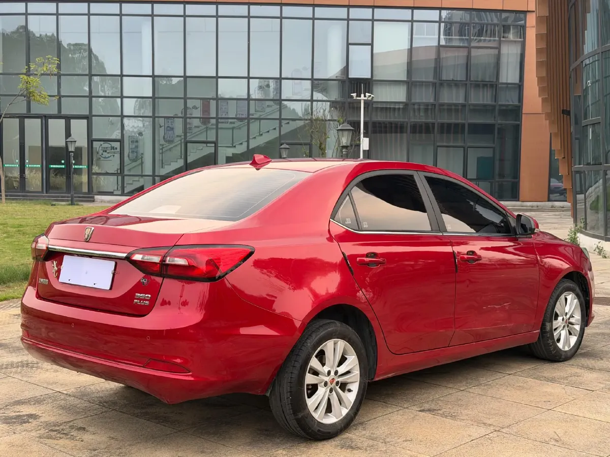 2018 Roewe 360 1.5L 116HP L4 5MT,autocango,china used car exporter,china ev exporter,chinese used car exporter,chinese used ev exporter