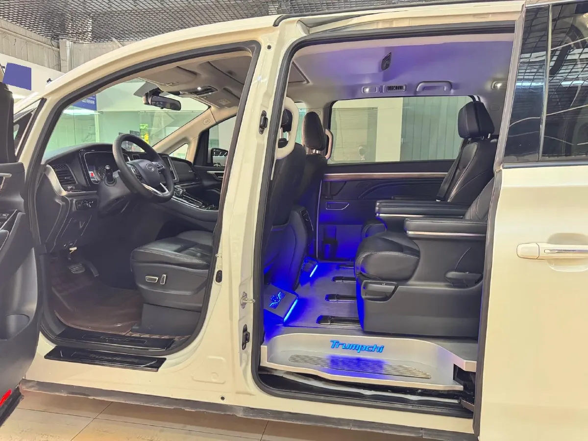 2021 GAC Trumpchi M8 2.0T 252HP L4 8AT,autocango,china used car exporter,china ev exporter,chinese used car exporter,chinese used ev exporter