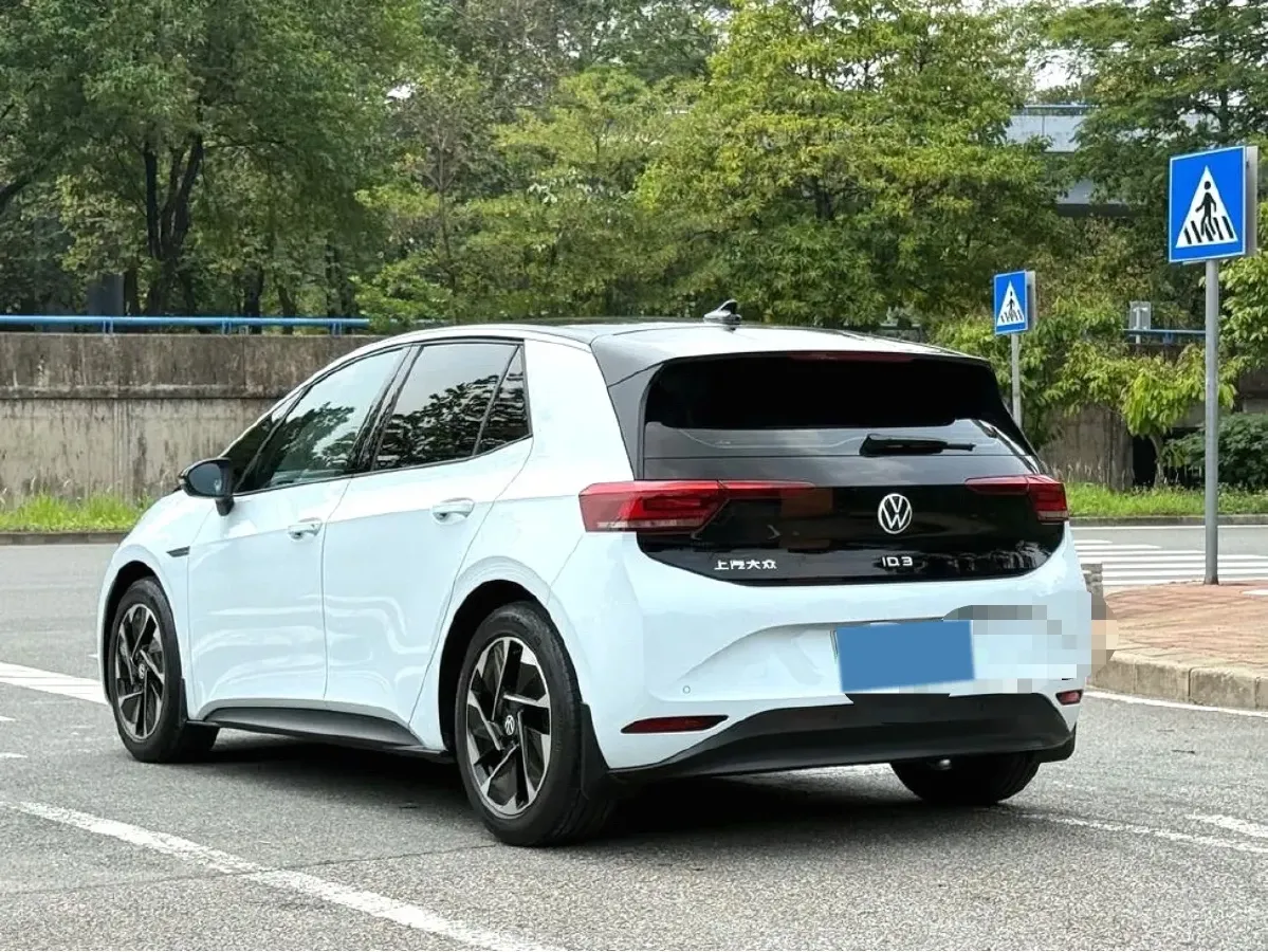 2023 Volkswagen ID.3 BEV 52.8KWH,autocango,china used car exporter,china ev exporter,chinese used car exporter,chinese used ev exporter