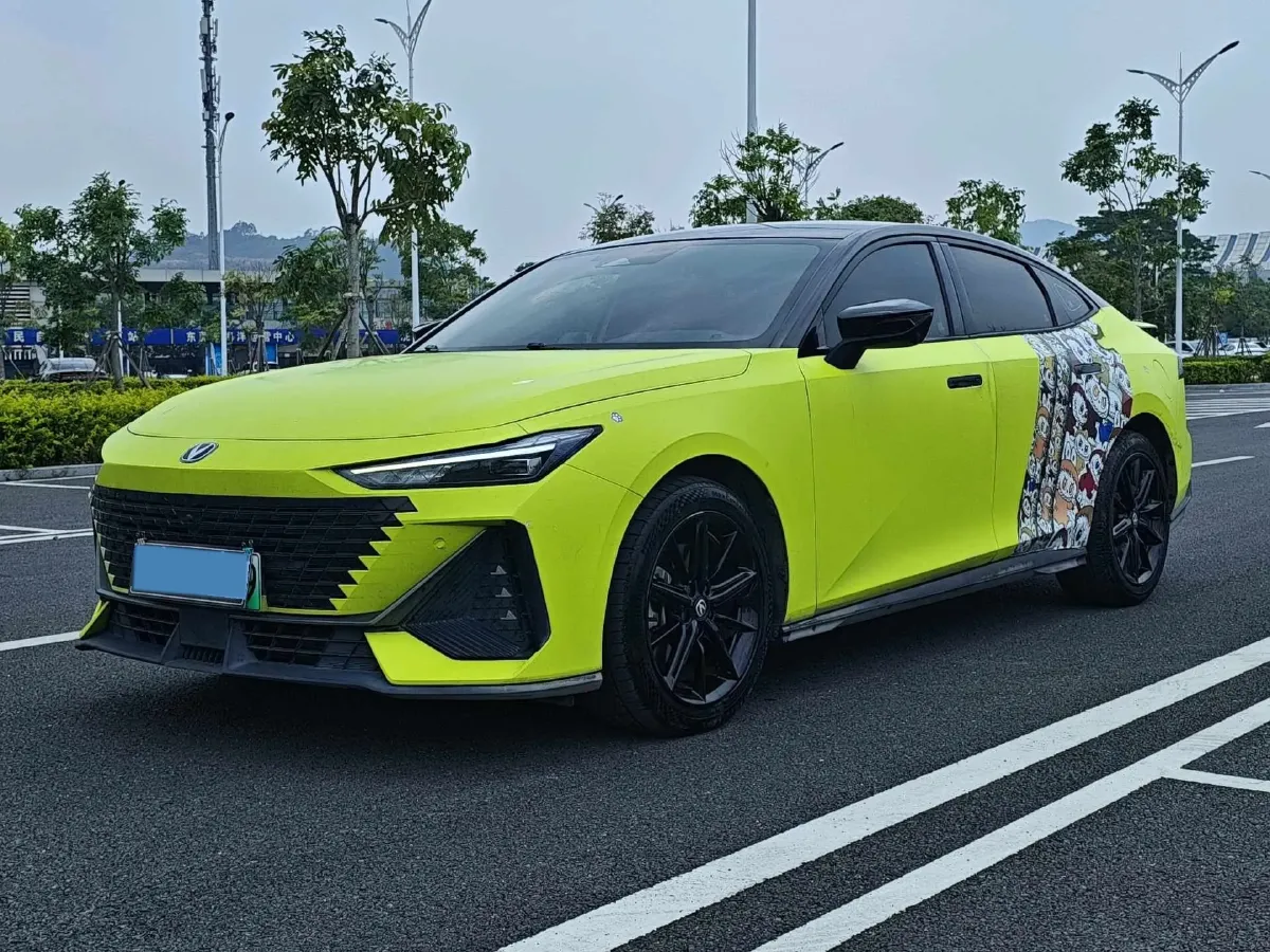 2023 ChangAn UNI-V iDD 1.5T 170HP L4 6TCT PHEV 18.4KWH,autocango,china used car exporter,china ev exporter,chinese used car exporter,chinese used ev exporter