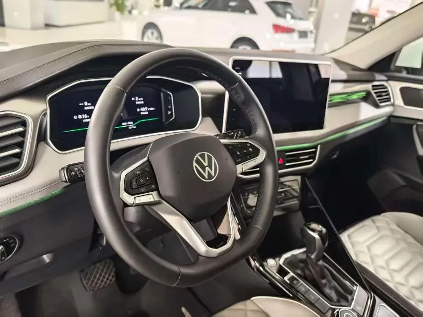 2023 Volkswagen Tayron 2.0T 220HP L4 7DCT,autocango,china used car exporter,china ev exporter,chinese used car exporter,chinese used ev exporter