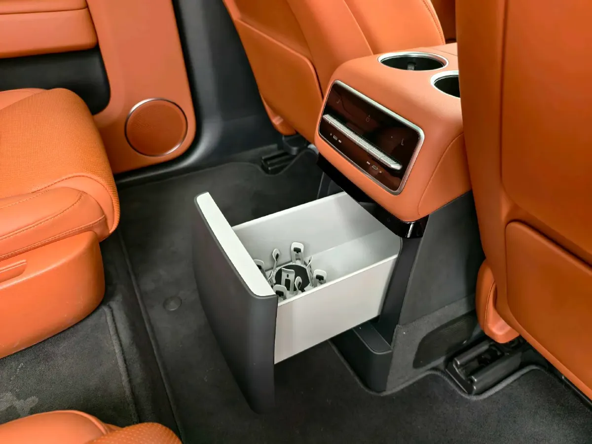 2022 Li L9 Range Extended 154HP REEV 42.6KWH,autocango,china used car exporter,china ev exporter,chinese used car exporter,chinese used ev exporter