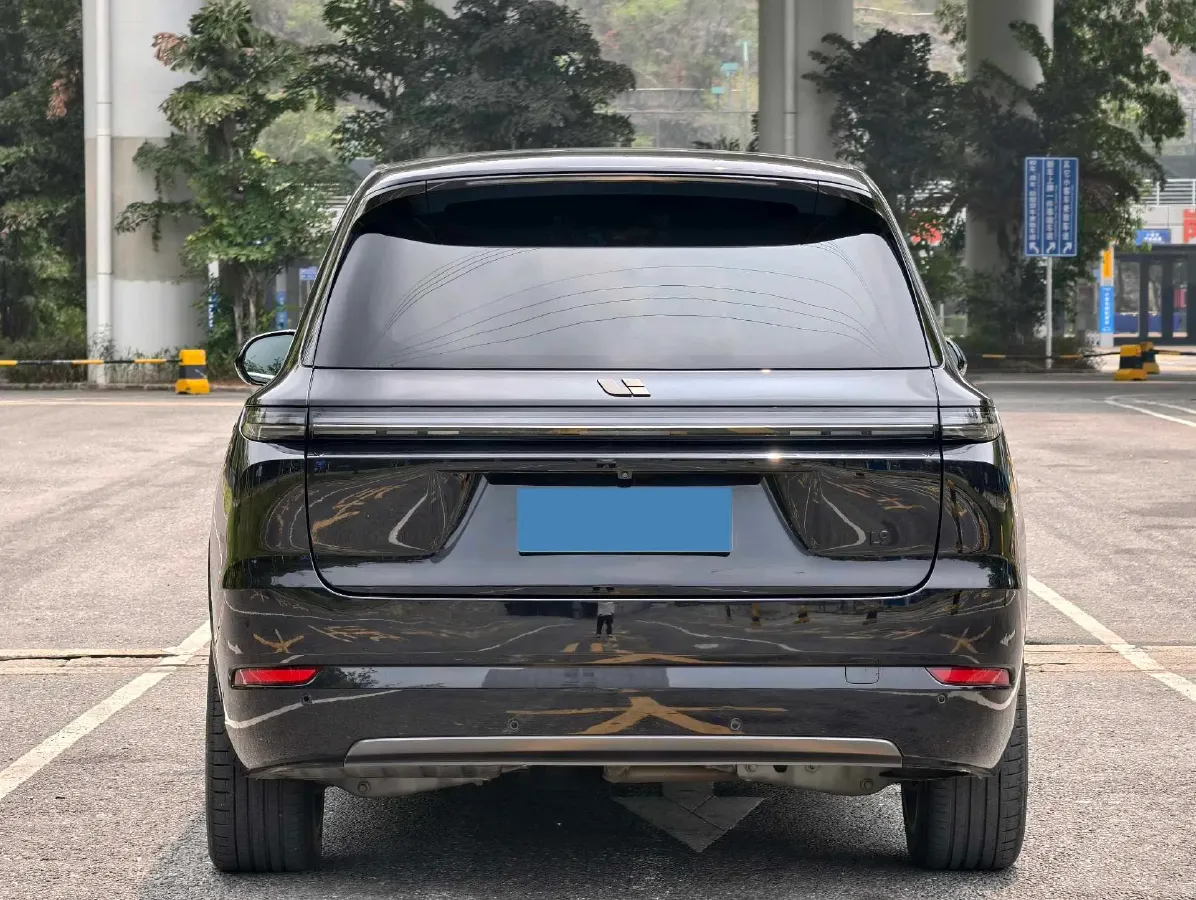 2022 Li L9 Range Extended 154HP REEV 42.6KWH,autocango,china used car exporter,china ev exporter,chinese used car exporter,chinese used ev exporter