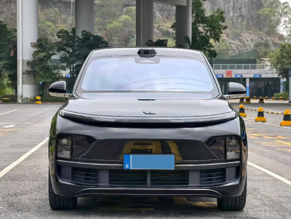 2022 Li L9 Range Extended 154HP REEV 42.6KWH,autocango,china used car exporter,china ev exporter,chinese used car exporter,chinese used ev exporter