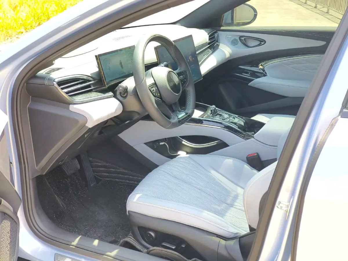 2022 AITO AITO M5 Range Extended 125HP REEV 40KWH,autocango,china used car exporter,china ev exporter,chinese used car exporter,chinese used ev exporter