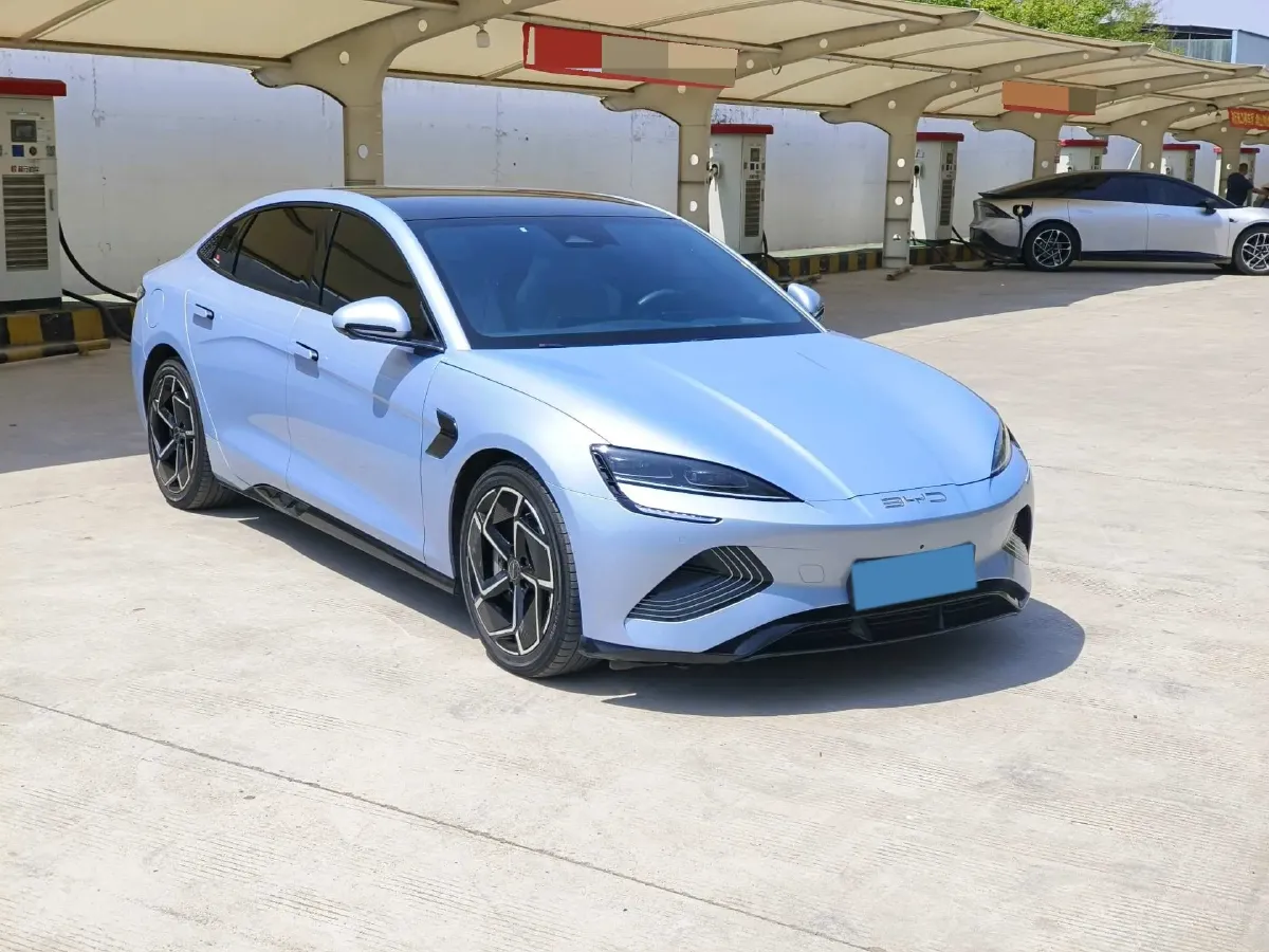 2022 AITO AITO M5 Range Extended 125HP REEV 40KWH,autocango,china used car exporter,china ev exporter,chinese used car exporter,chinese used ev exporter