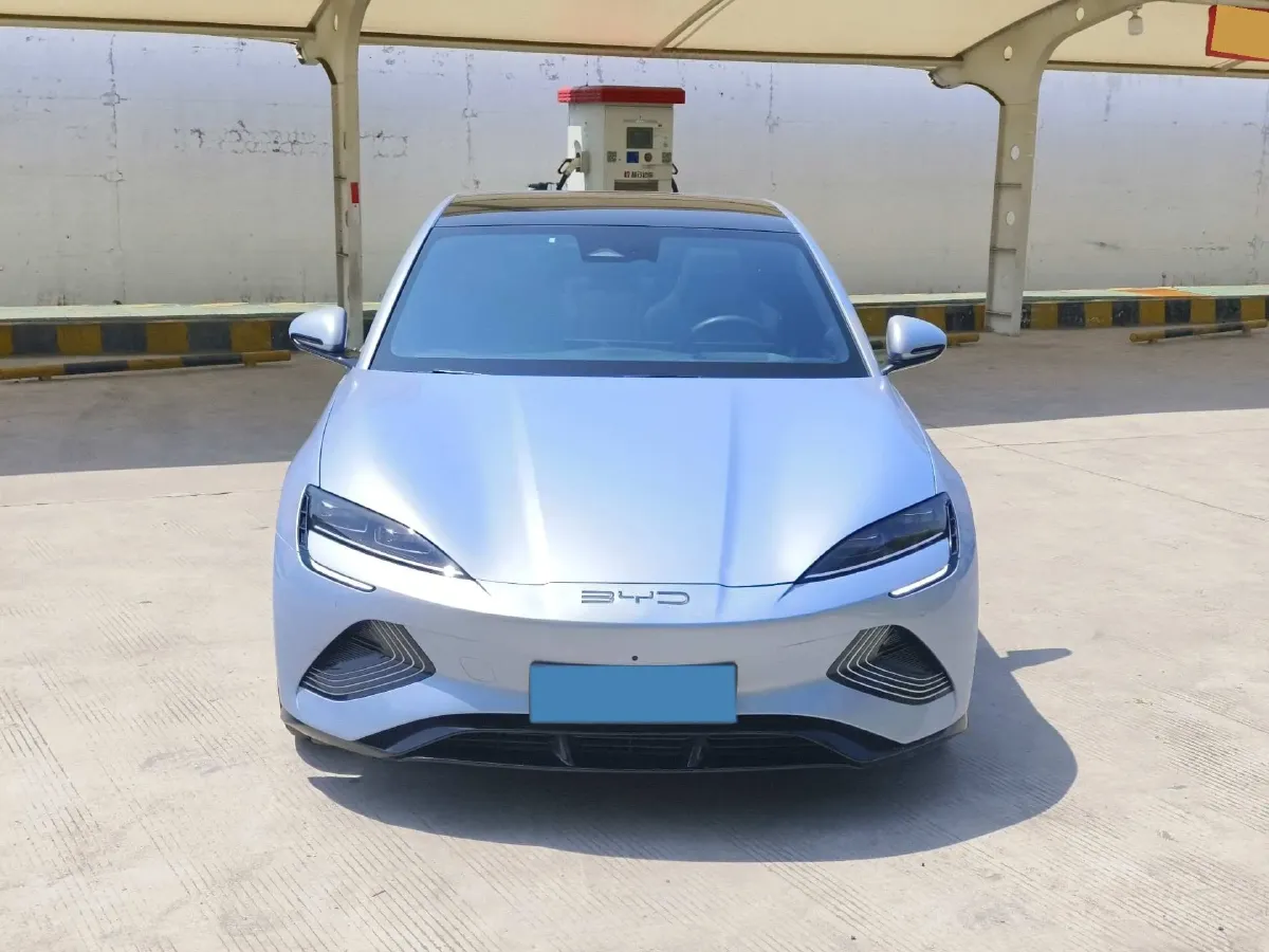 2022 AITO AITO M5 Range Extended 125HP REEV 40KWH,autocango,china used car exporter,china ev exporter,chinese used car exporter,chinese used ev exporter