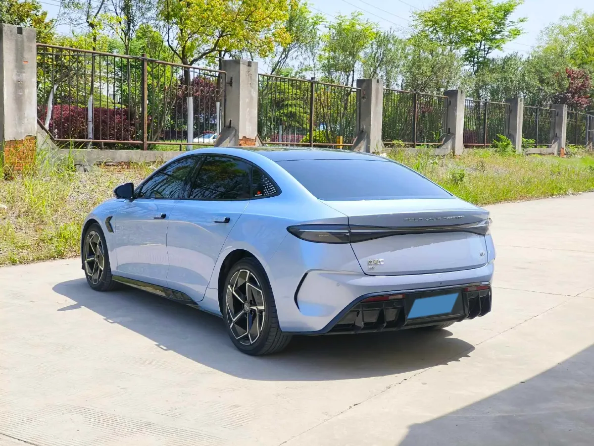 2022 AITO AITO M5 Range Extended 125HP REEV 40KWH,autocango,china used car exporter,china ev exporter,chinese used car exporter,chinese used ev exporter