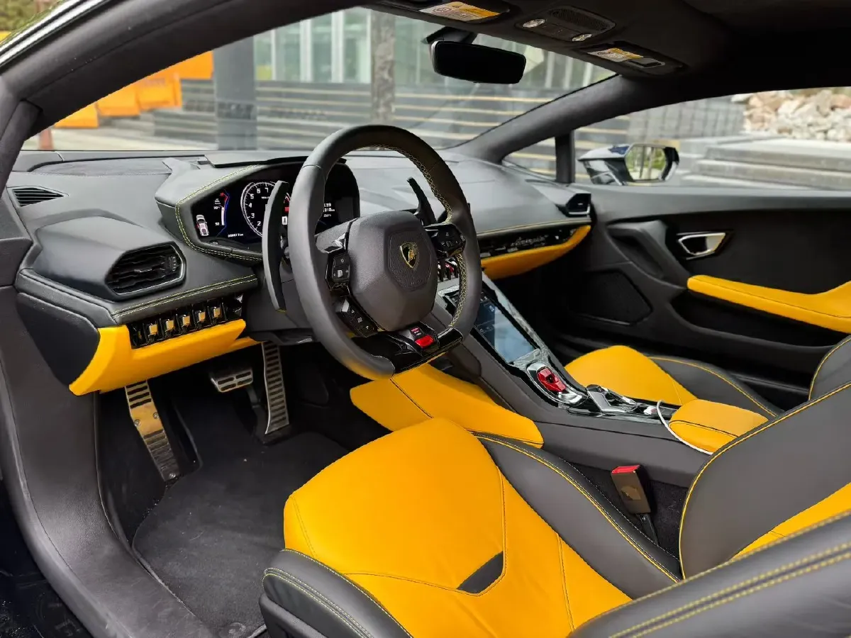 2019 Lamborghini Huracán 5.2L 640HP V10 7DCT,autocango,china used car exporter,china ev exporter,chinese used car exporter,chinese used ev exporter