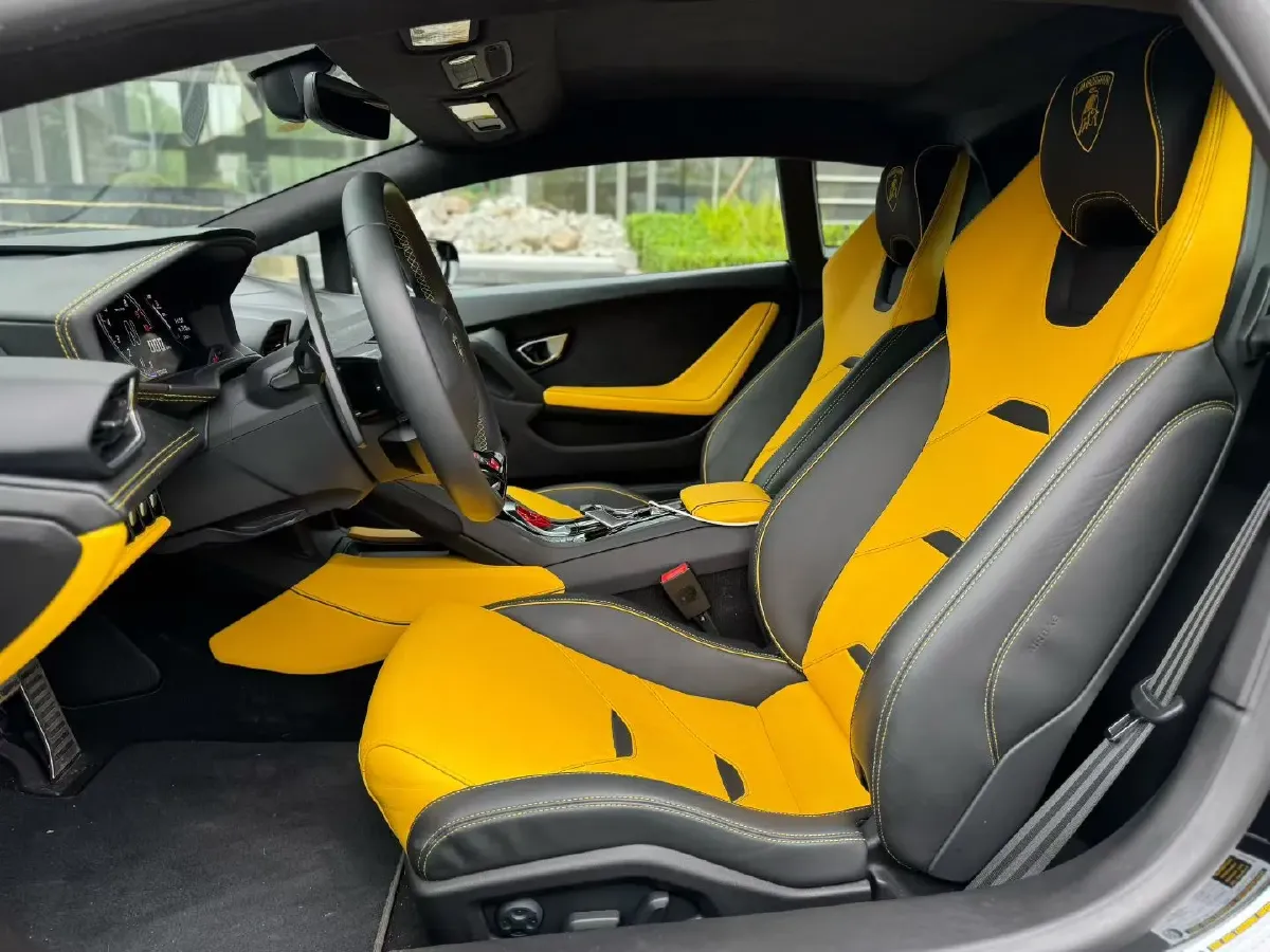 2019 Lamborghini Huracán 5.2L 640HP V10 7DCT,autocango,china used car exporter,china ev exporter,chinese used car exporter,chinese used ev exporter