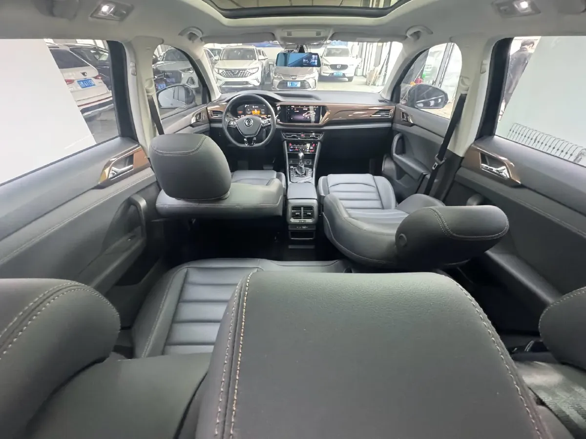 2021 Volkswagen Tharu 1.4T 150HP L4 7DCT,autocango,china used car exporter,china ev exporter,chinese used car exporter,chinese used ev exporter