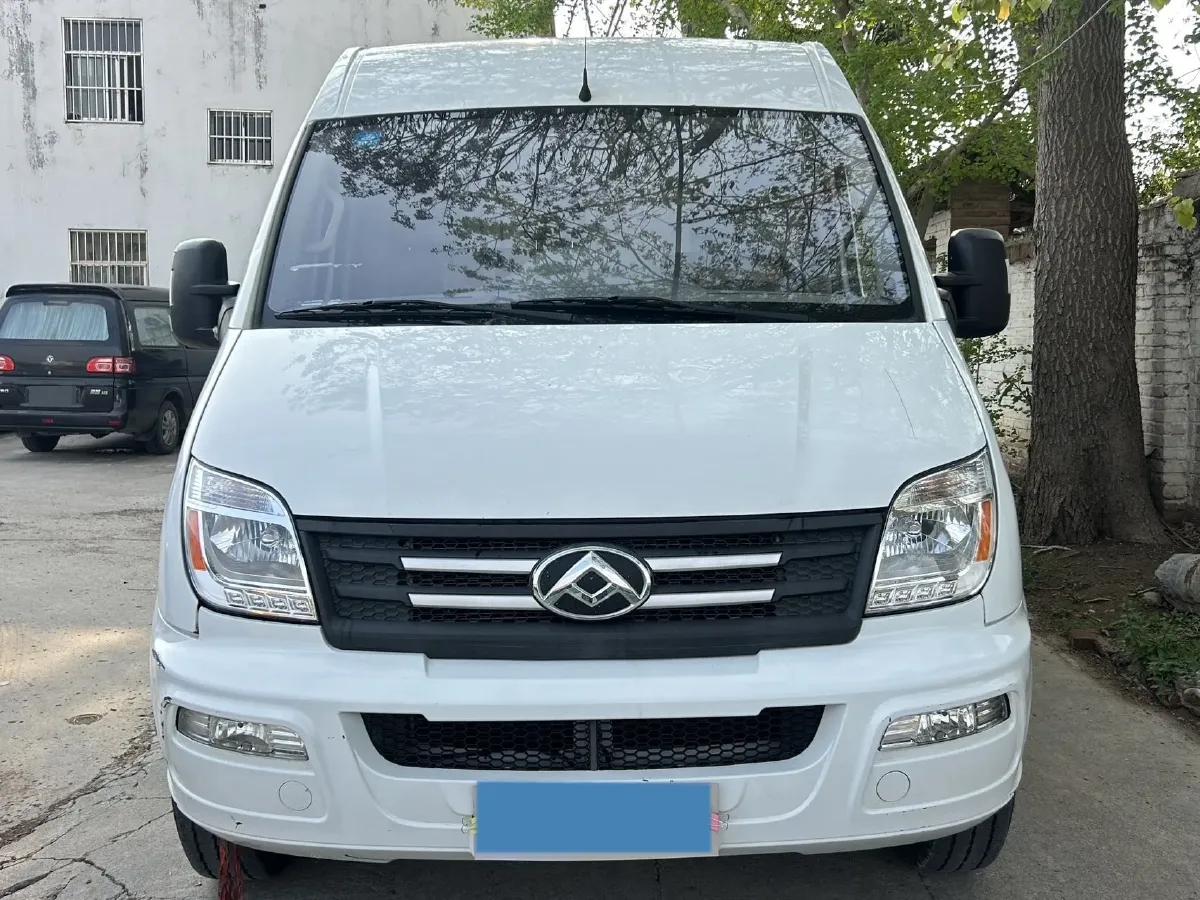 2021 MAXUS XinTu V80 2.0T 139HP L4 6MT,autocango,china used car exporter,china ev exporter,chinese used car exporter,chinese used ev exporter