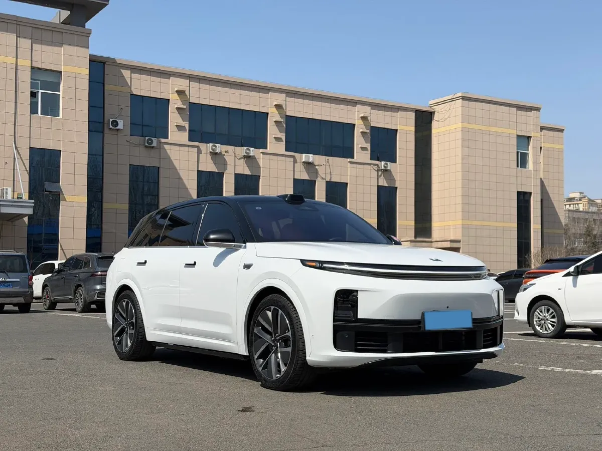 2024 Li L8 Range Extended 154HP REEV 42.8KWH,autocango,china used car exporter,china ev exporter,chinese used car exporter,chinese used ev exporter
