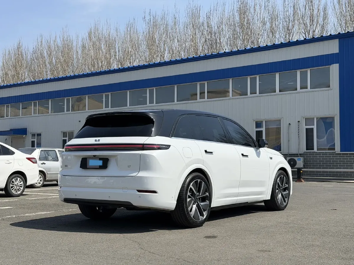 2024 Li L8 Range Extended 154HP REEV 42.8KWH,autocango,china used car exporter,china ev exporter,chinese used car exporter,chinese used ev exporter