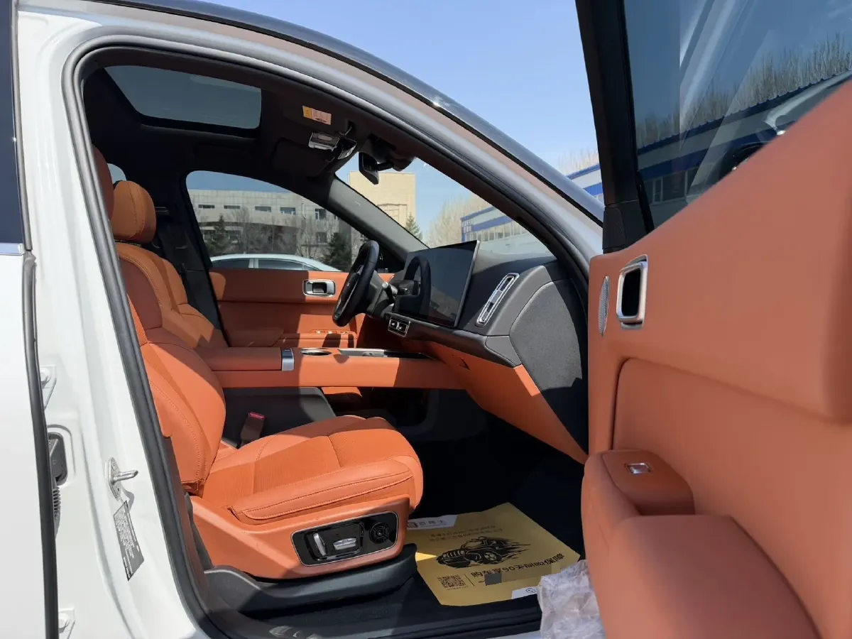 2024 Li L8 Range Extended 154HP REEV 42.8KWH,autocango,china used car exporter,china ev exporter,chinese used car exporter,chinese used ev exporter