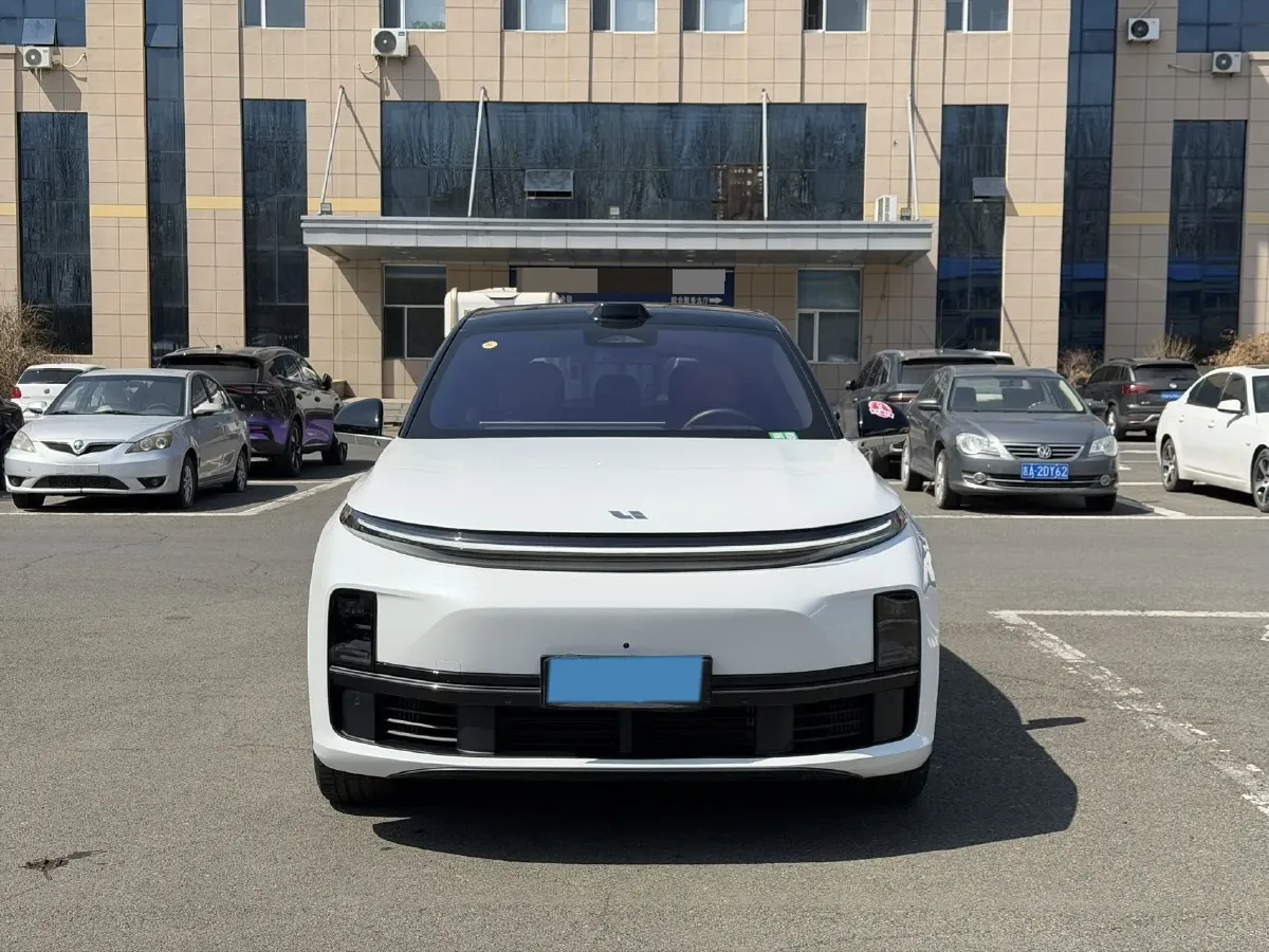 2024 Li L8 Range Extended 154HP REEV 42.8KWH,autocango,china used car exporter,china ev exporter,chinese used car exporter,chinese used ev exporter